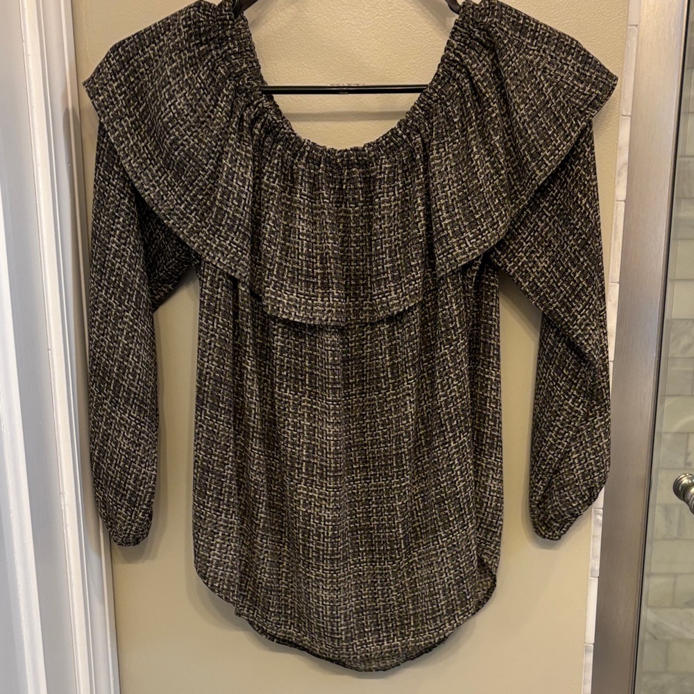 Elegant Off-Shoulder green Women's Top